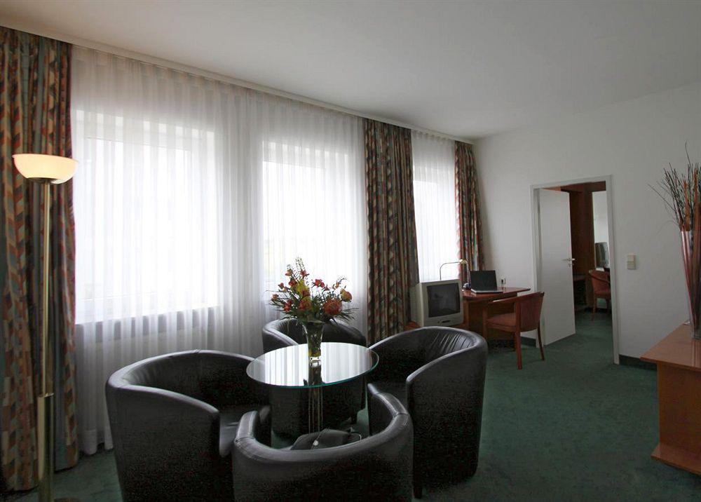 Dormero Hotel Dresden Airport Ruang foto