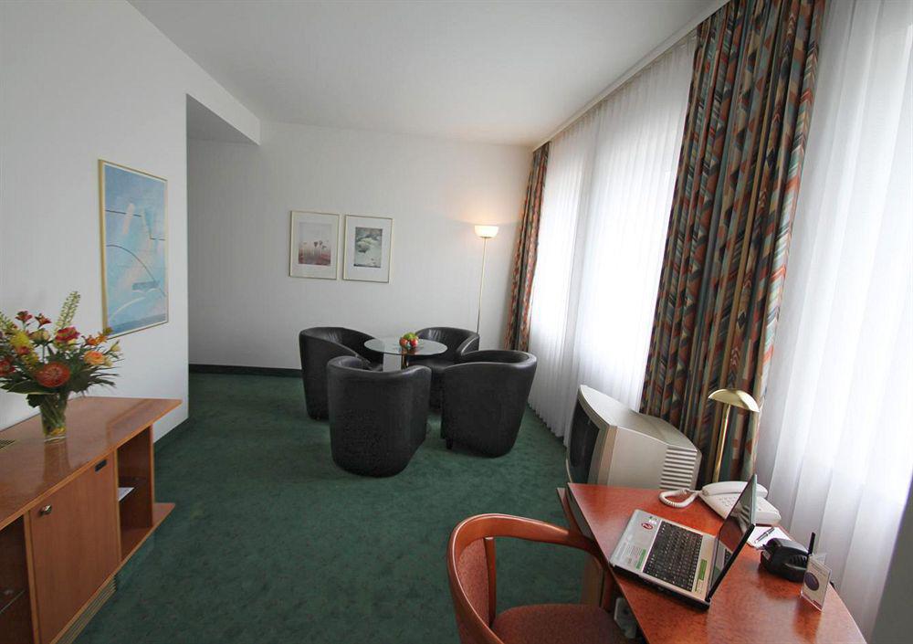 Dormero Hotel Dresden Airport Ruang foto